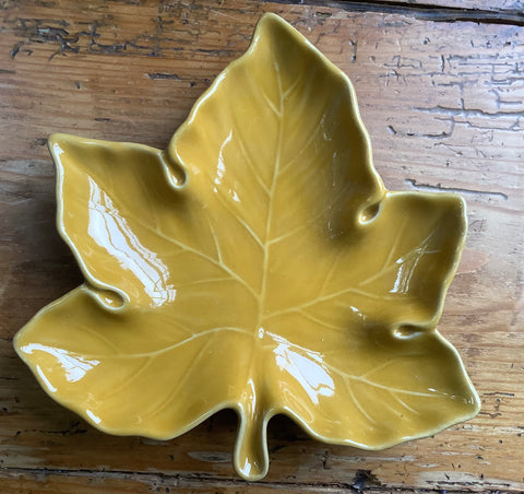 Maple Leaf Oker