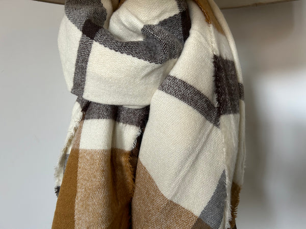 Shawl beige/Camel/ecru