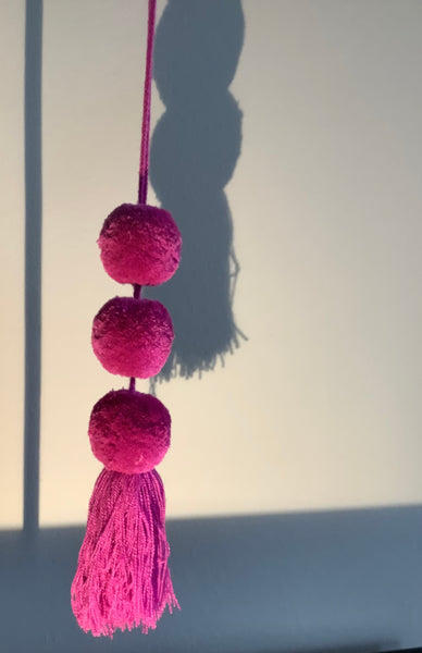 Tassel Drie pompons