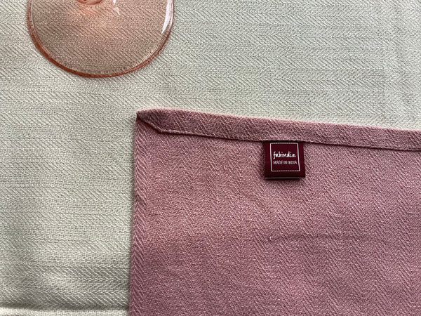 Tafelkleed oud-roze(Fabindia)